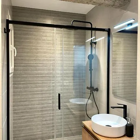 Cosy City Center - 2br Апартаменты *